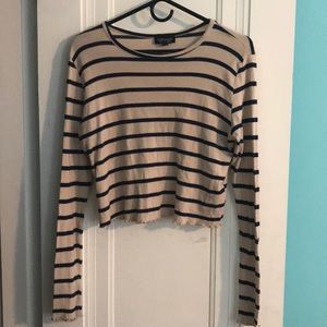TOPSHOP Cropped Tee